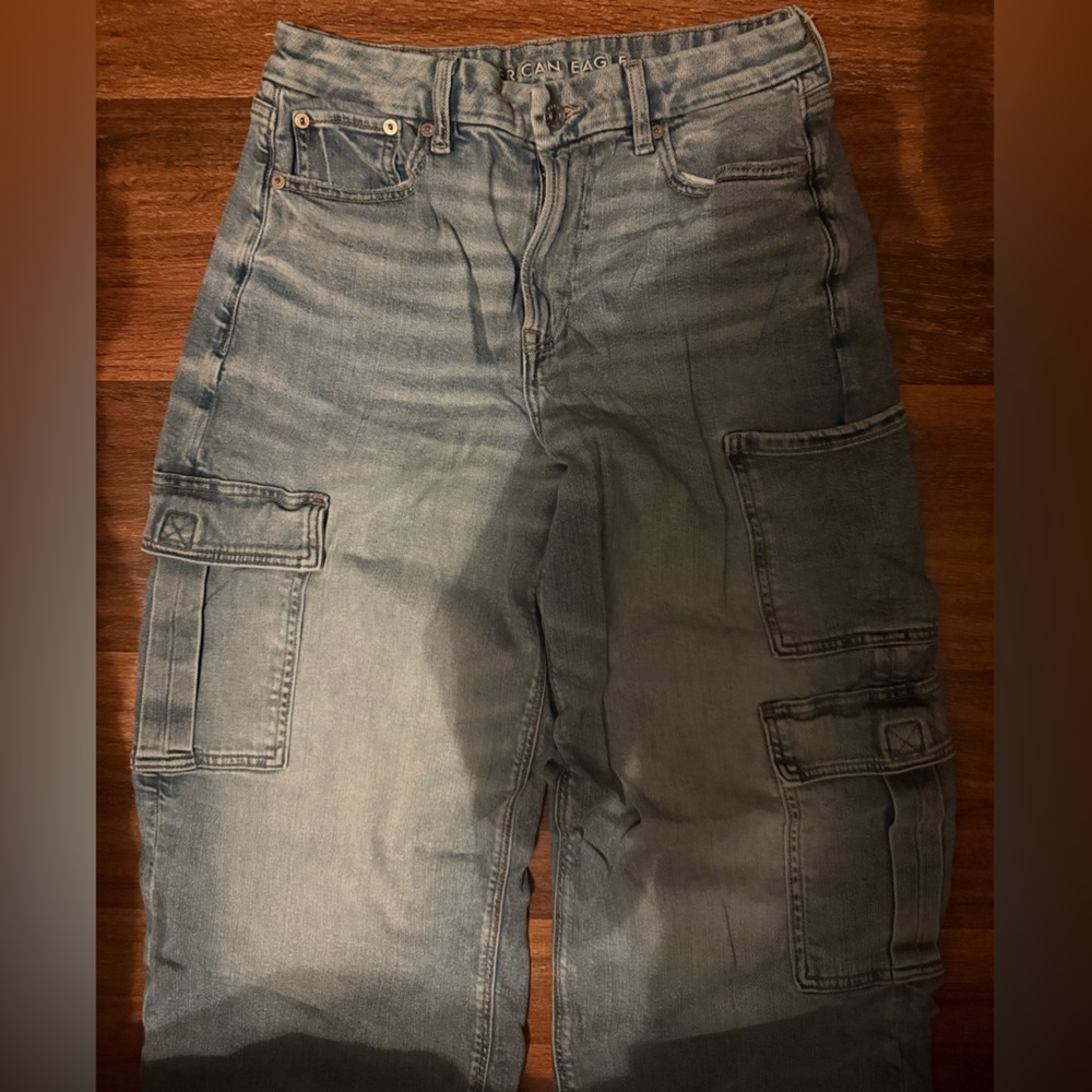 American Eagle Outfitters women’s Light Blue Cargo Jeans